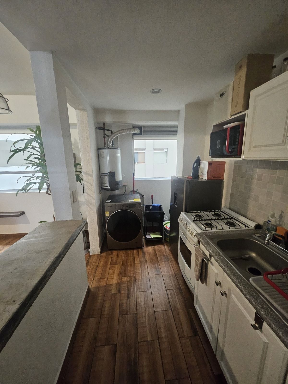 214, Calle Arquímedes, Chapultepec Morales, Polanco IV Sección, 11560 con 2 Recámaras, 1 Baños, 60 Metros Cuadrados y 2 Puestos de Estacionamiento 214, Calle Arquímedes, Chapultepec Morales, Polanco IV Sección, 11560 con 2 Recámaras, 1 Baños, 60 Metros Cuadrados y 2 Puestos de Estacionamiento