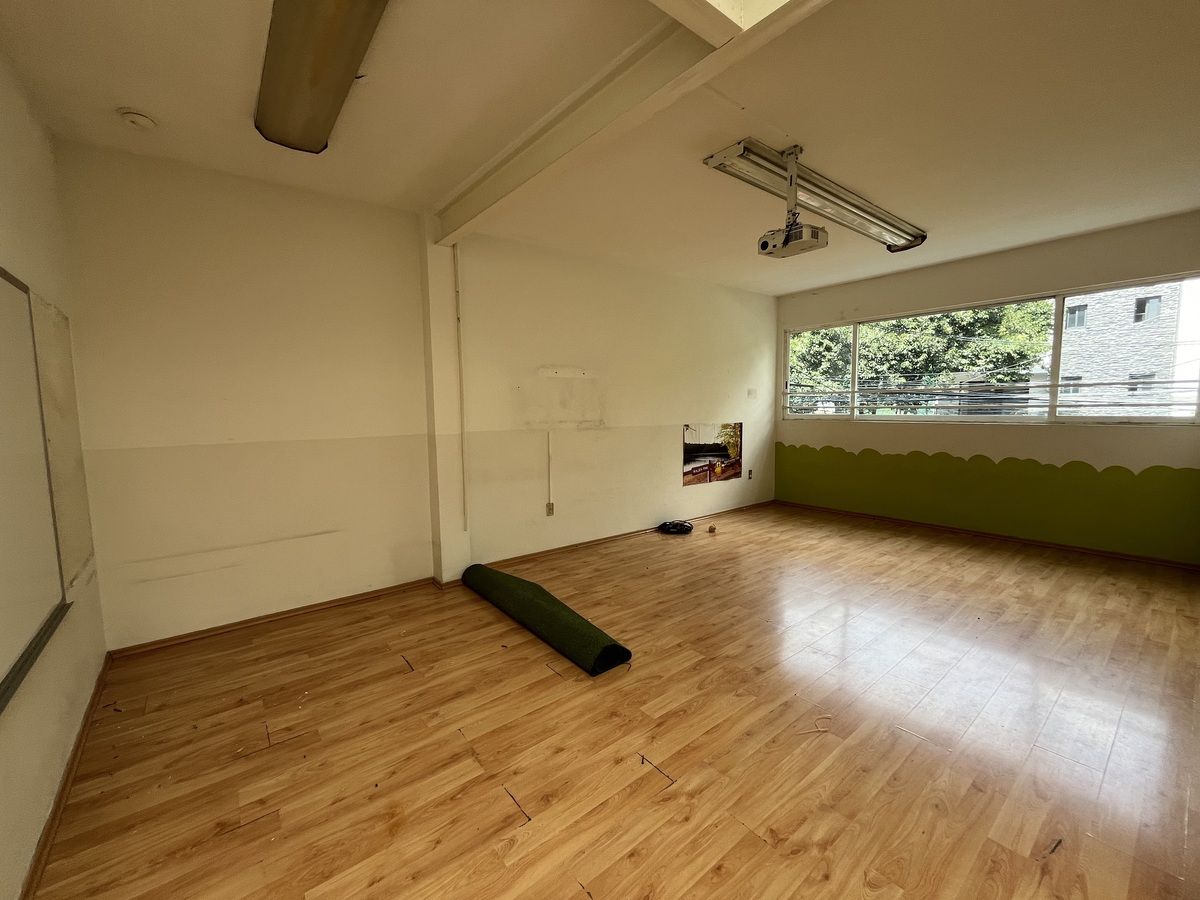 Se renta casa con uso de suelo en la del Valle