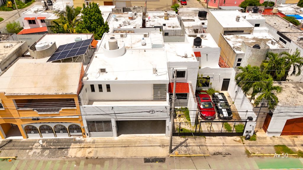 2 de 49: Fachada