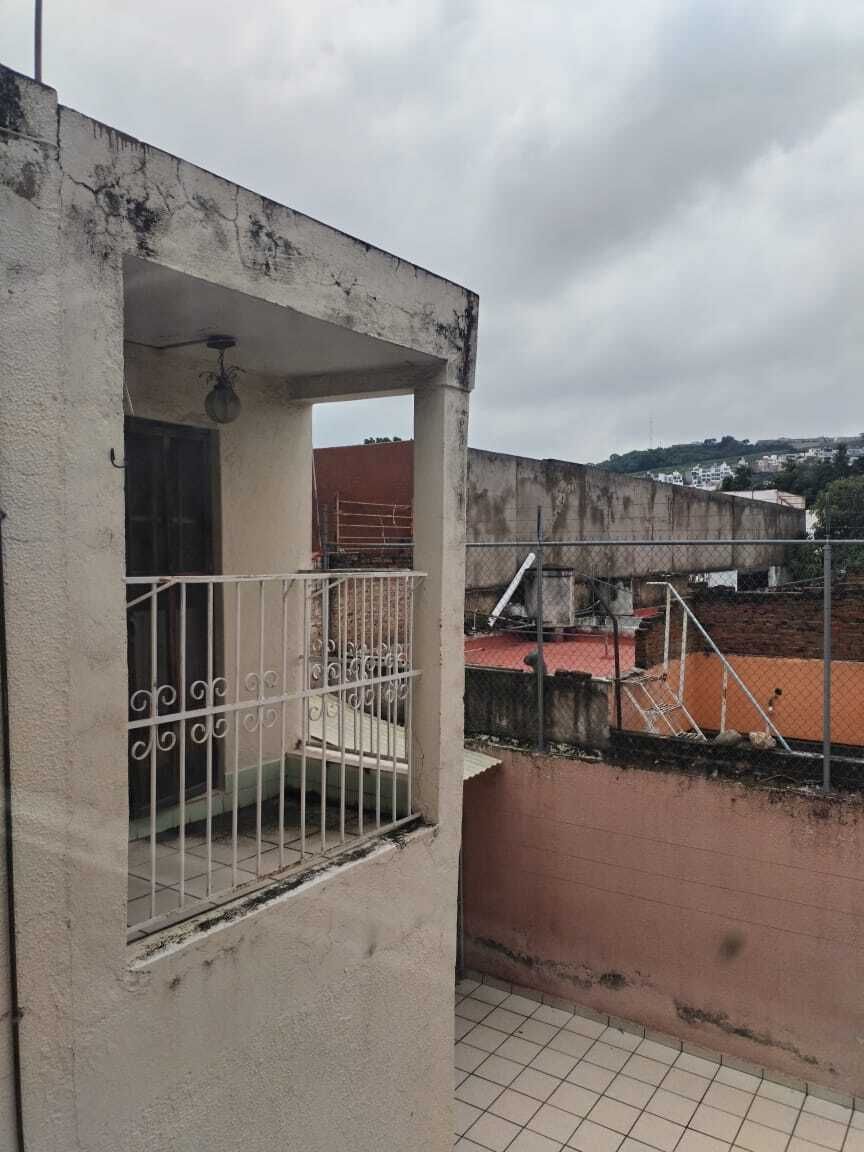28 de 37