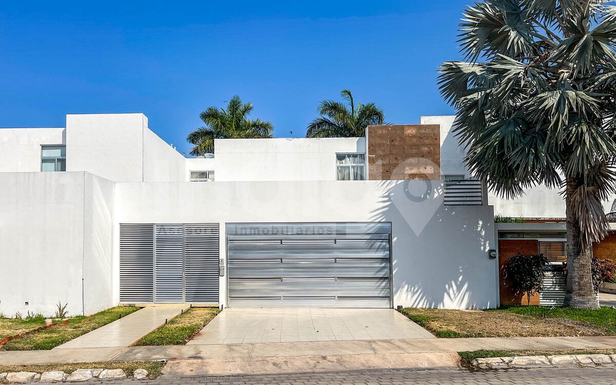 2 de 41: Fachada Frontal