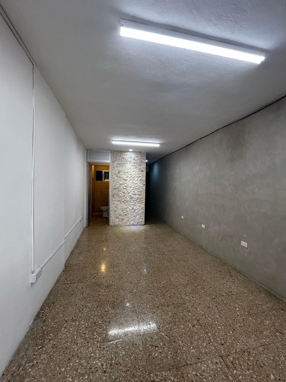 LOCAL COMERCIAL EN RENTA