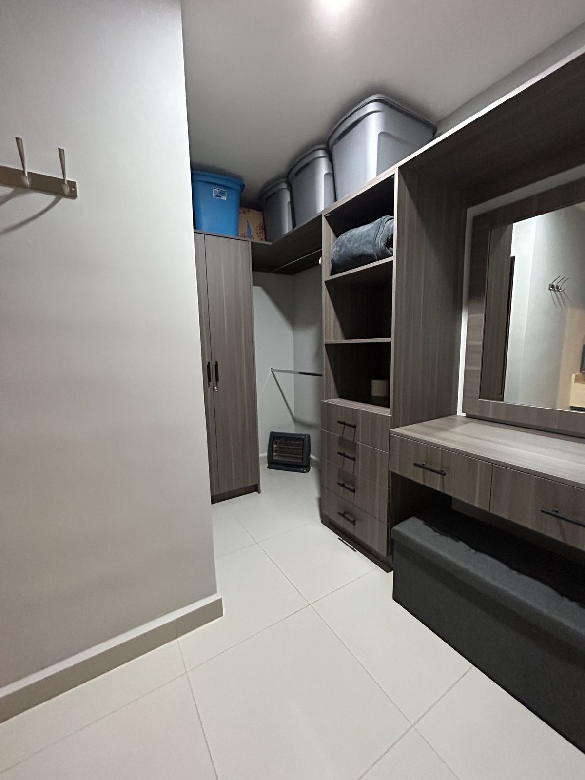 10 de 22: Vestidor Principal