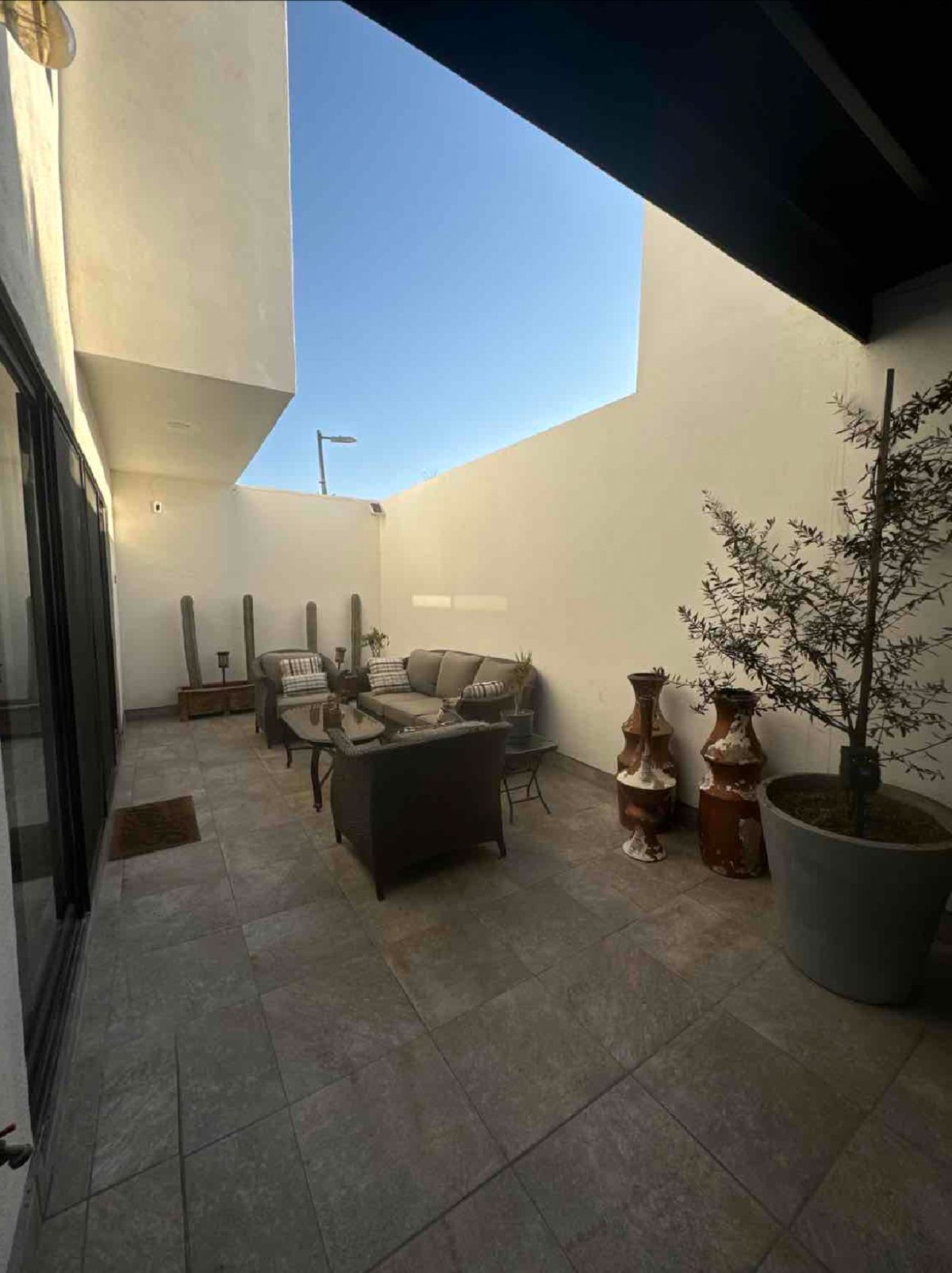 6 de 22: Patio trasero