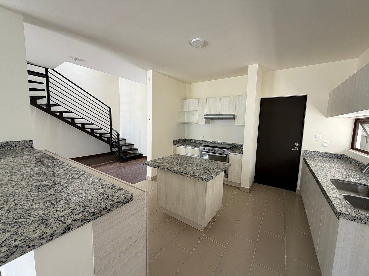 Casa en condominio en Altozano el Nuevo Querétaro, Querétaro, foto 4 de 12