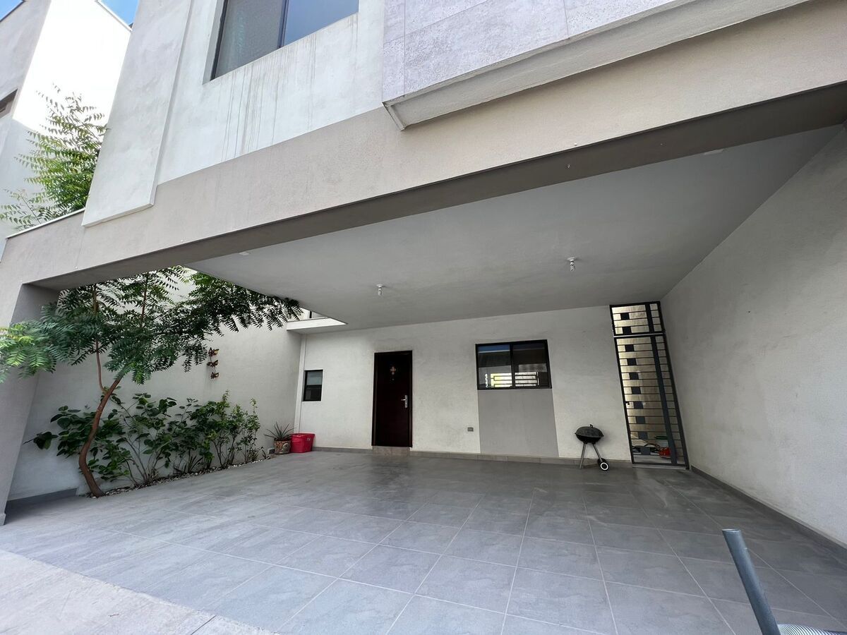 https://assets.easybroker.com/property_images/4720450/79766124/EB-RD0450.jpeg?version=1725595512