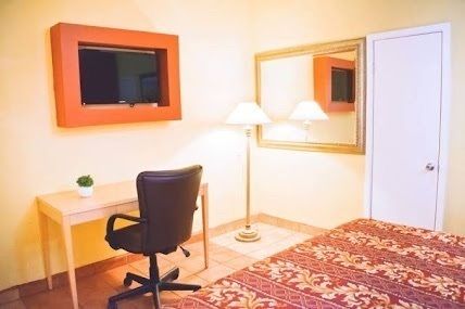 NEGOTIABLE PRICE HOTEL IN DOWNTOWN ENSENADA - foto 4