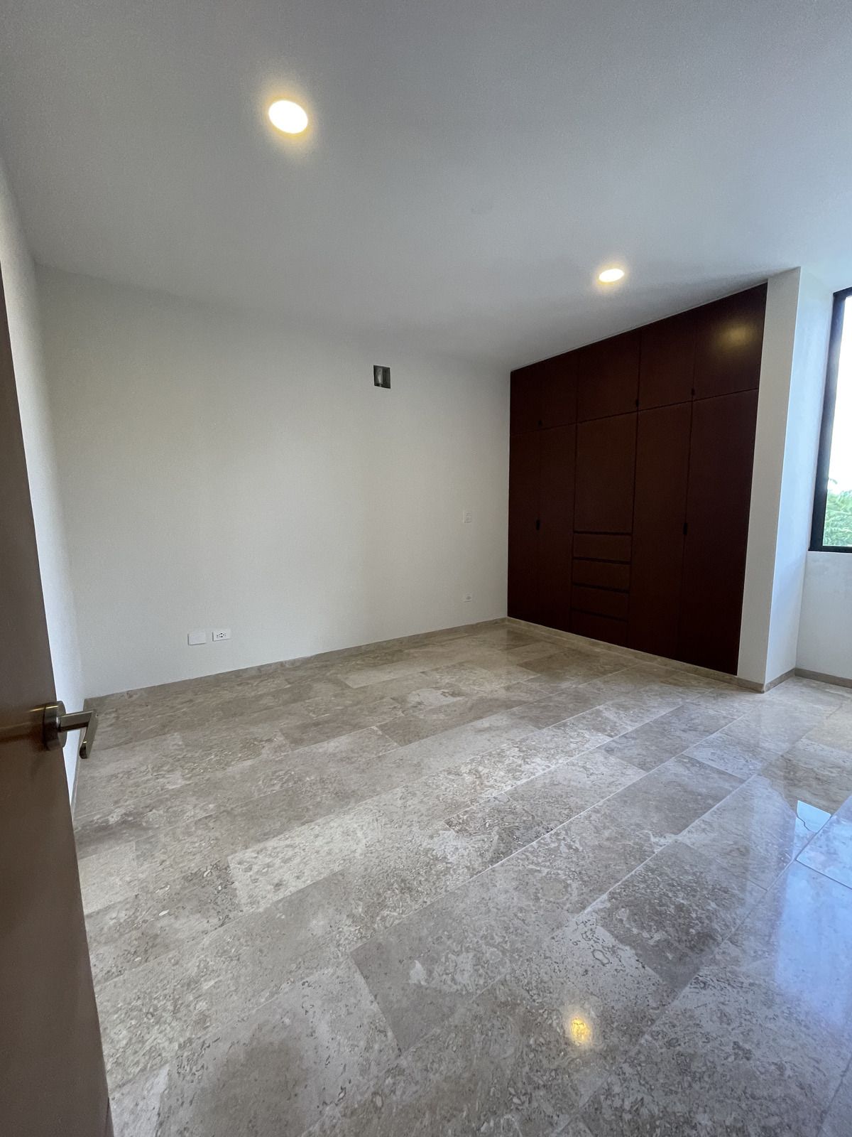 House for sale in a residential private area north of Mérida in Cholul. - foto 2