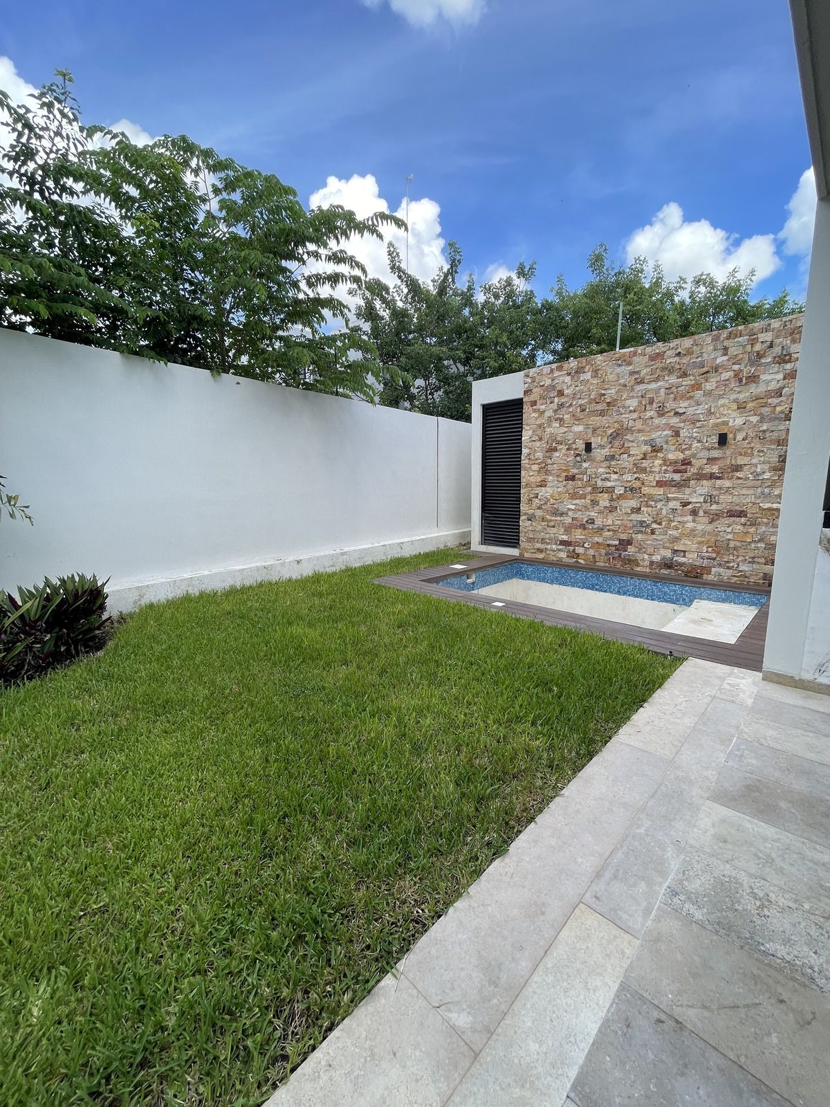 House for sale in a residential private area north of Mérida in Cholul. - foto 3