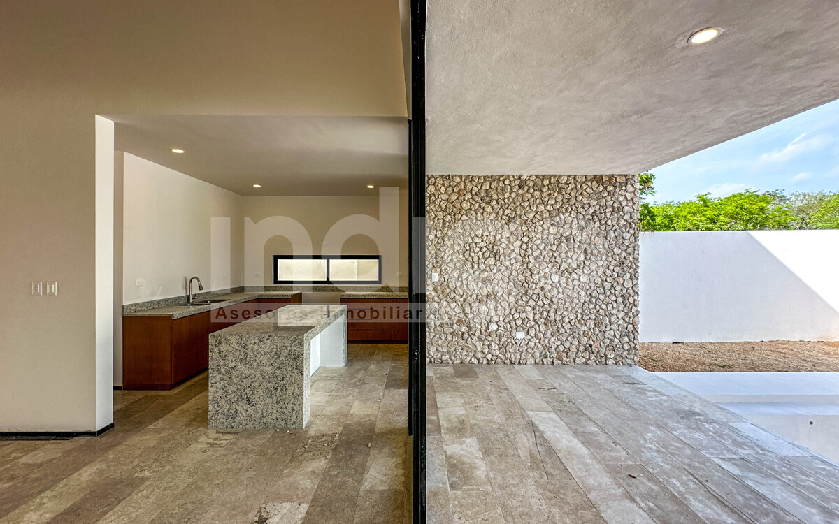 13 de 45: Comedor y Cocina con Salida a la Terraza