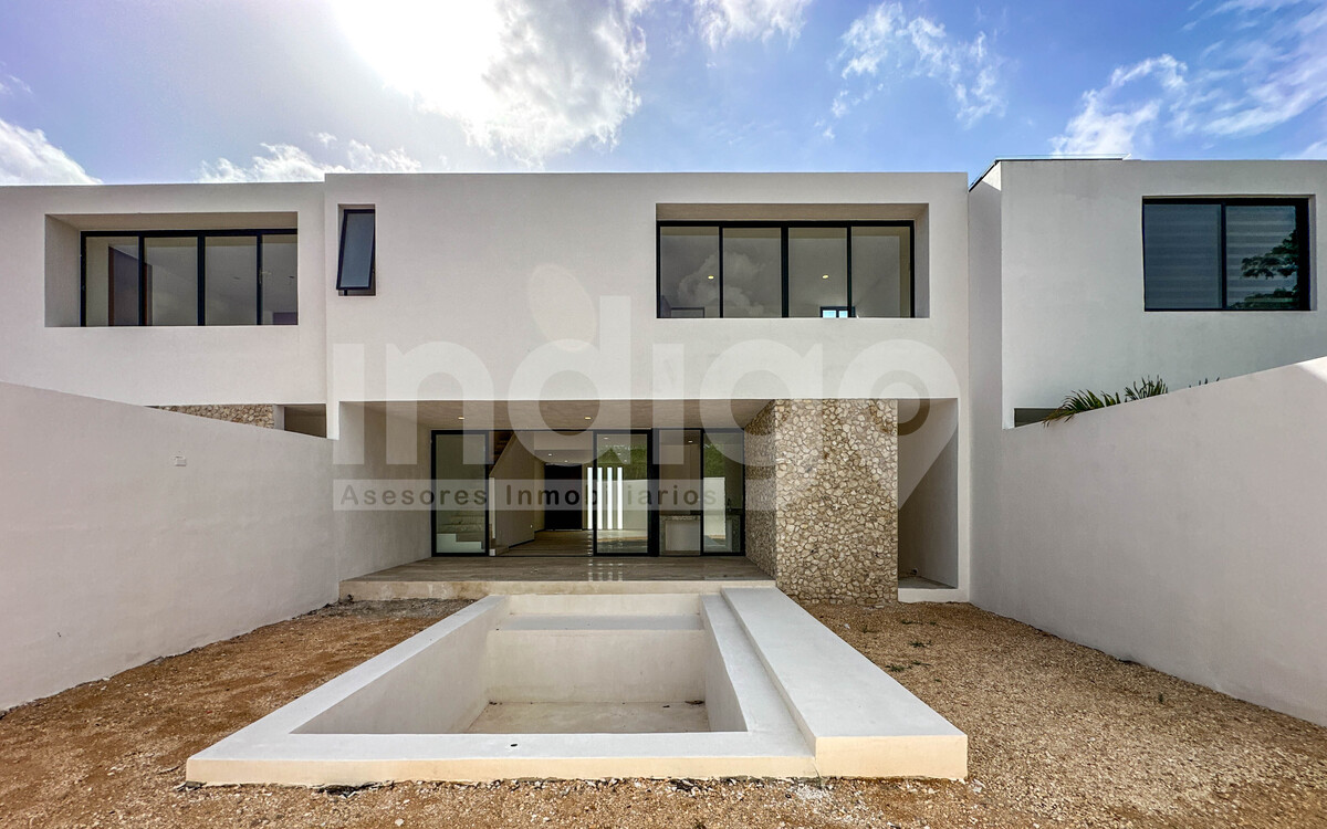 41 de 45: Fachada Trasera