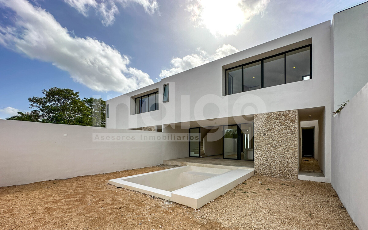 42 de 45: Fachada Trasera