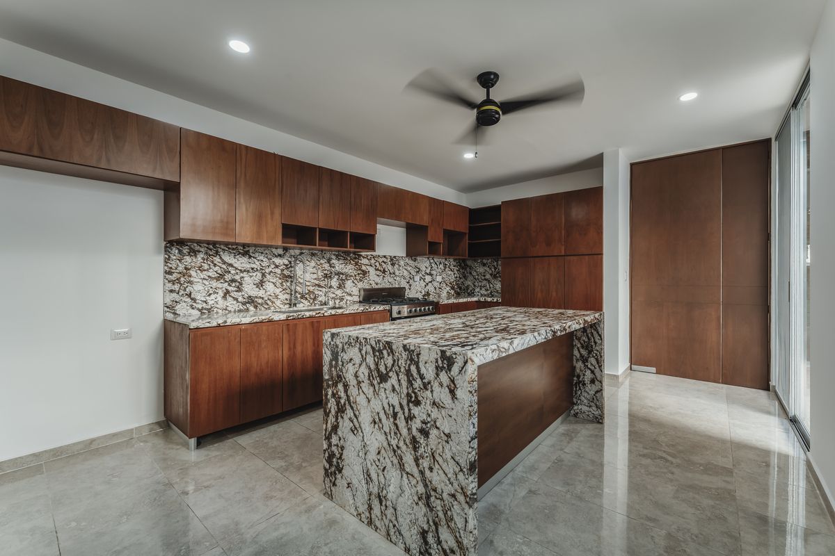5 of 17: COCINA