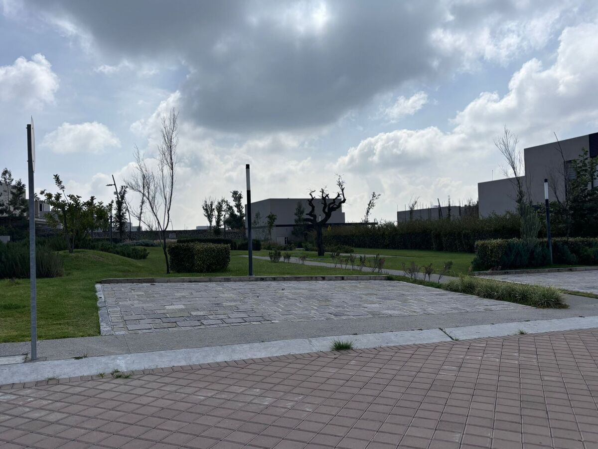 Venta de terreno en Lomas de Campanario Norte - foto 3