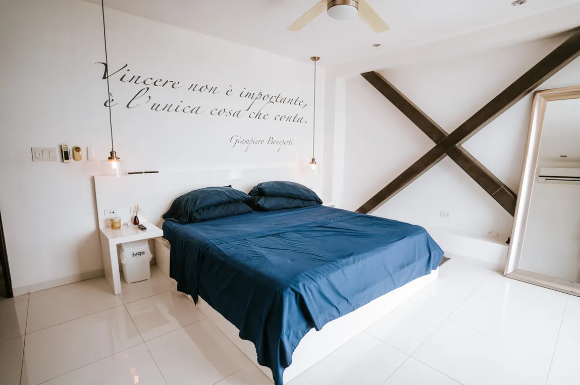 13 of 20: Segunda Habitación