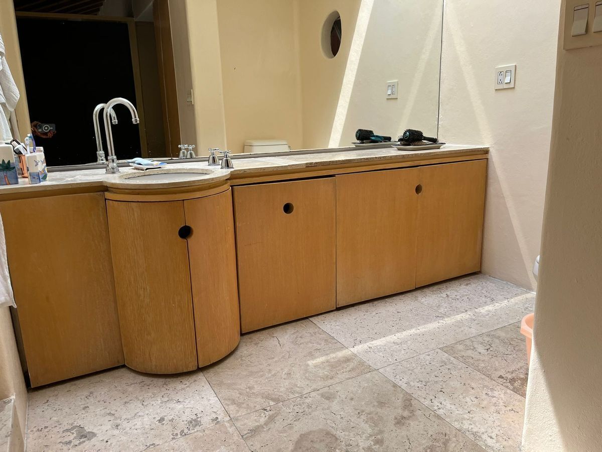 4 de 14: Baño de visitas