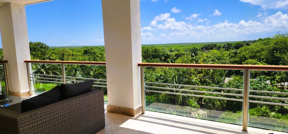 3 de 21: TERRAZA CON VISTA A LA LAGUNA