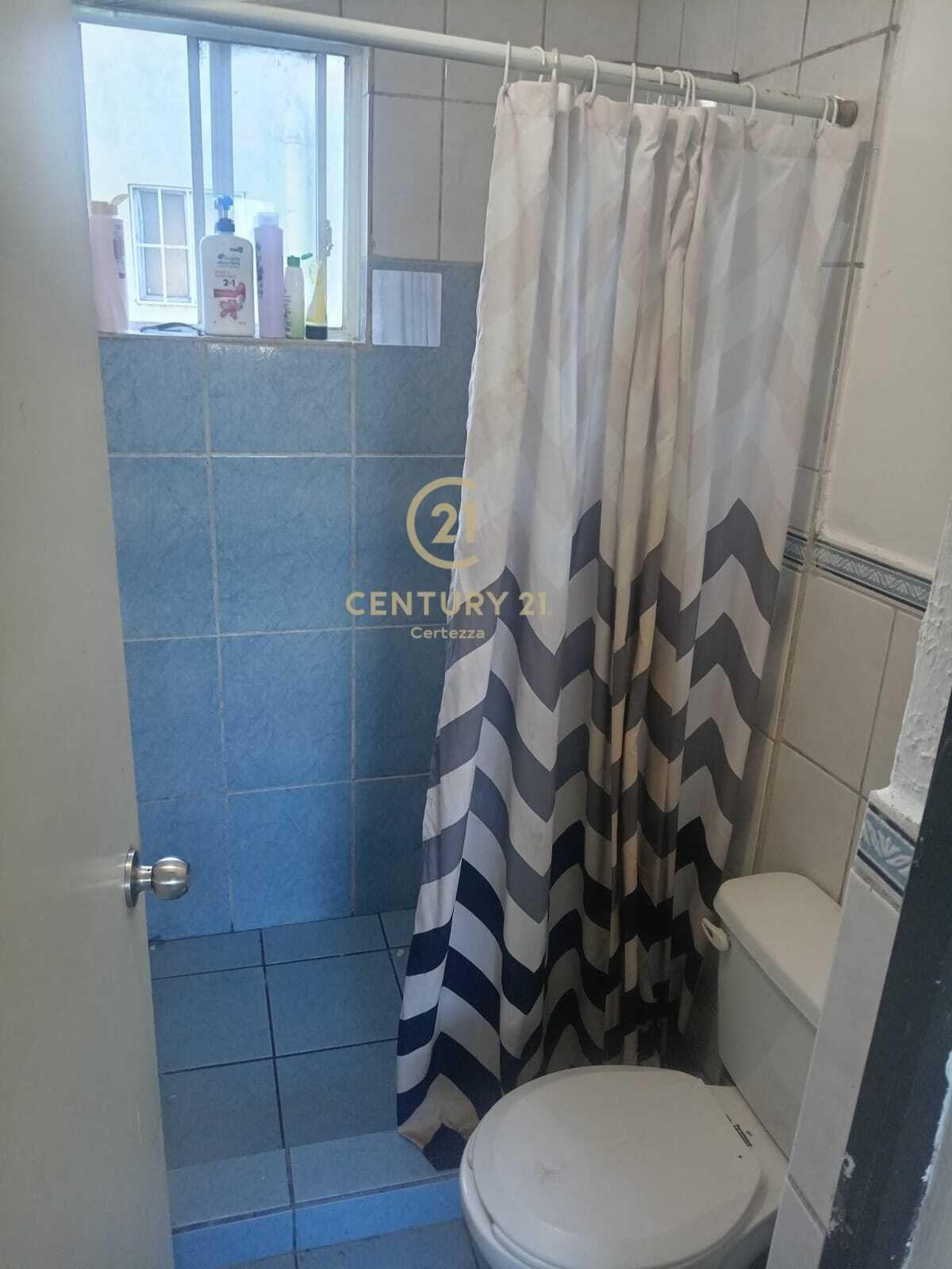 11 de 11: BAÑO COMPLETO