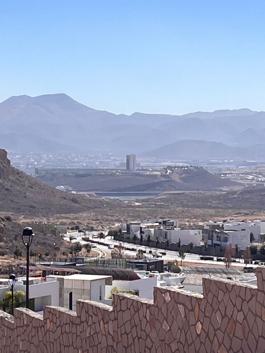 4 de 9: Vista de la parte posterior