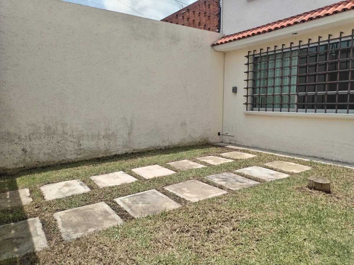 3 de 8