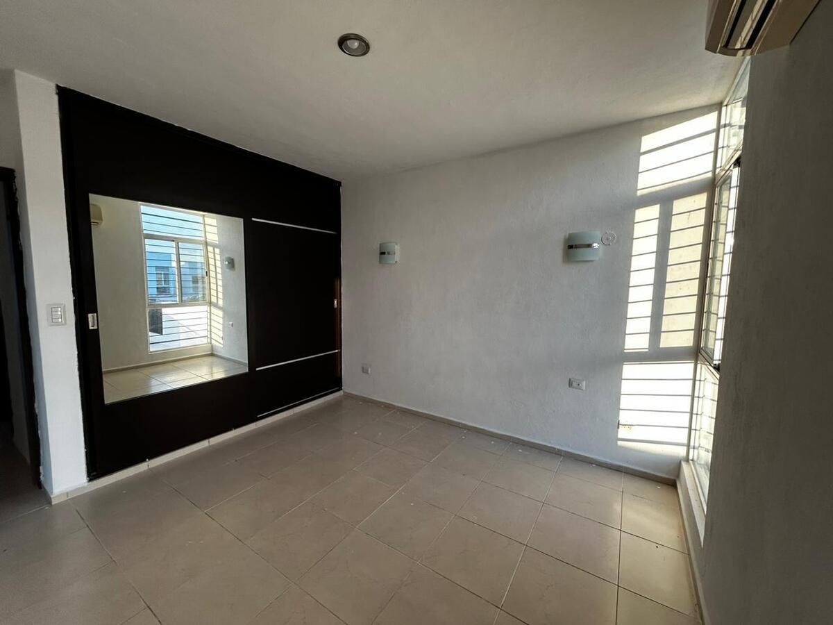 15 of 19: HAB 2 PLANTA ALTA