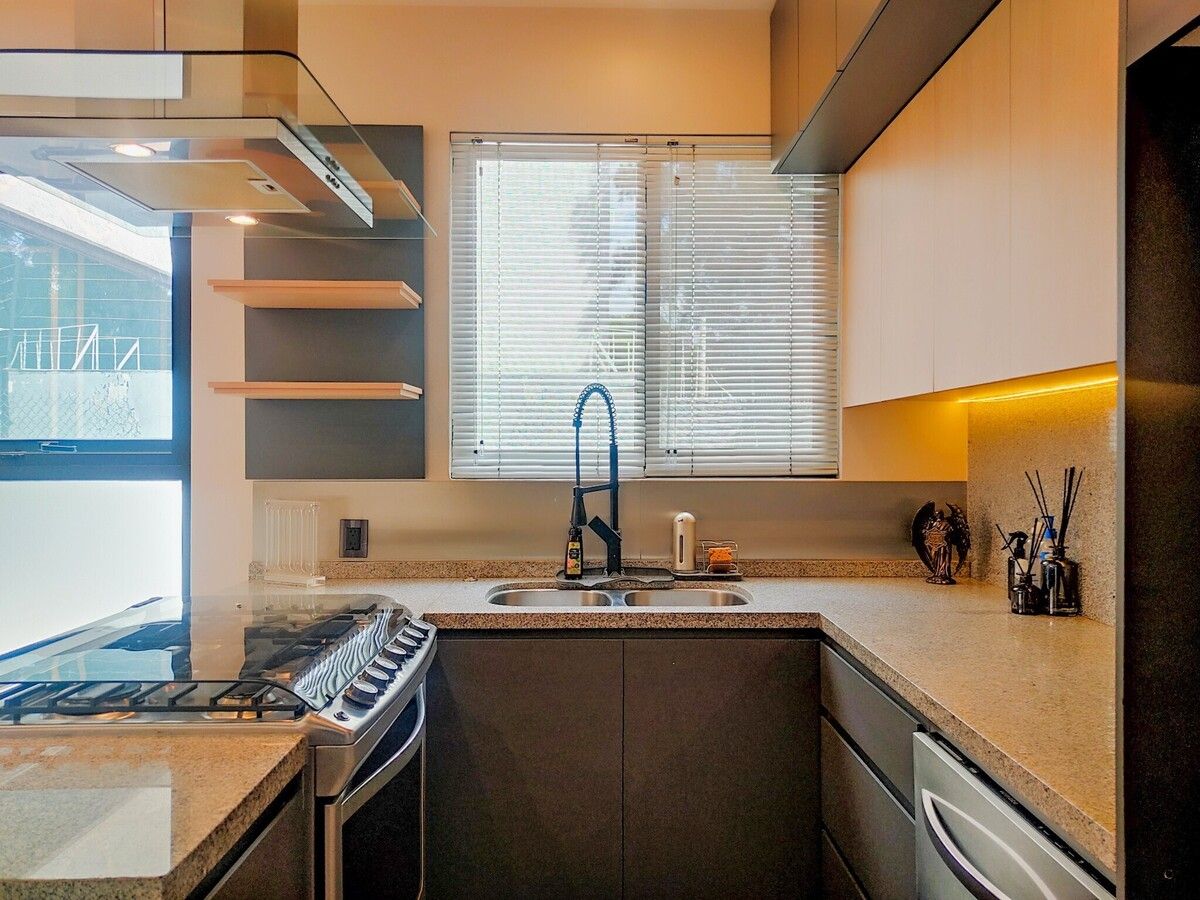 6 of 21: Cocina integral