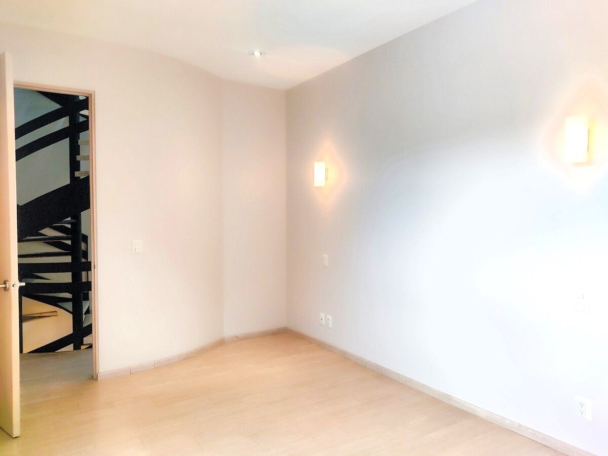 12 of 21: Recámara principal