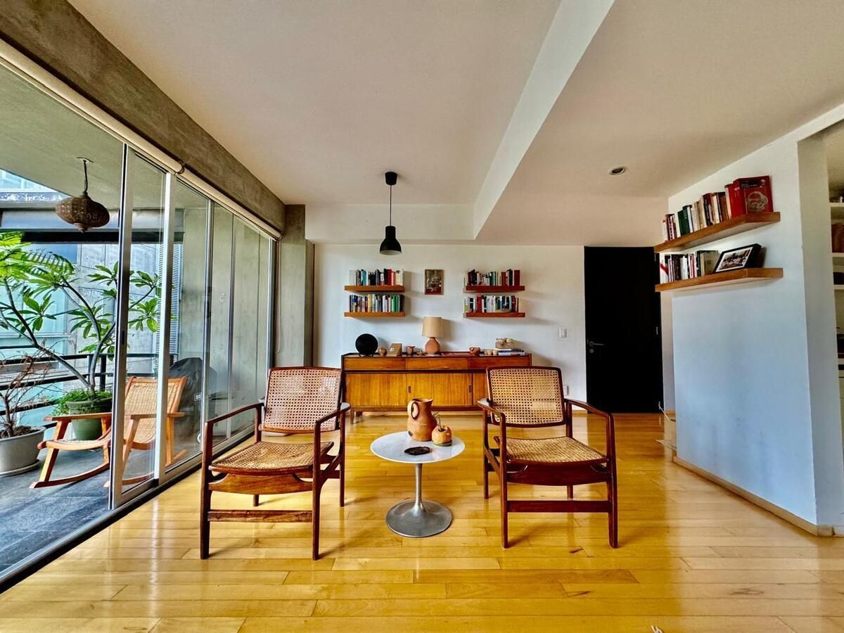 106, Avenida Nuevo León, Hipódromo, 06100 con 3 Recámaras, 2 Baños, 200 Metros Cuadrados y 2 Puestos de Estacionamiento
