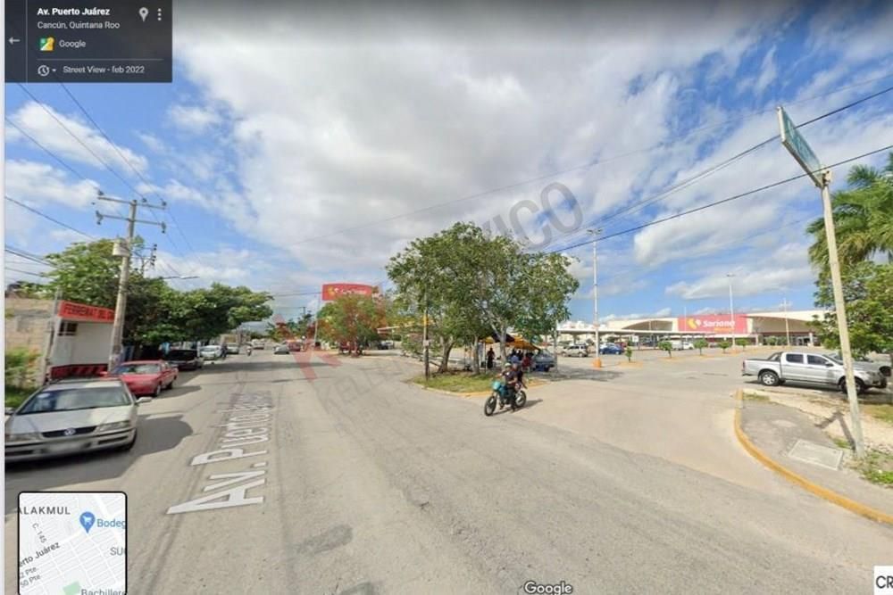 CANCUN TERRENO USO DE SUELO MIXTO SOBRE AVENIDA PUERTO JUÁREZ (TALLERES)