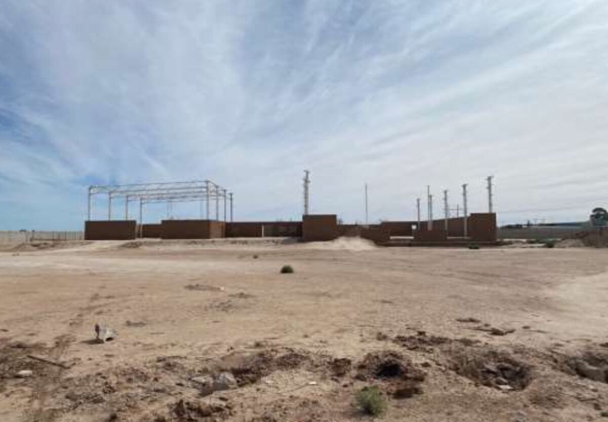 For Sale: Industrial Warehouse in Shell Condition - foto 1