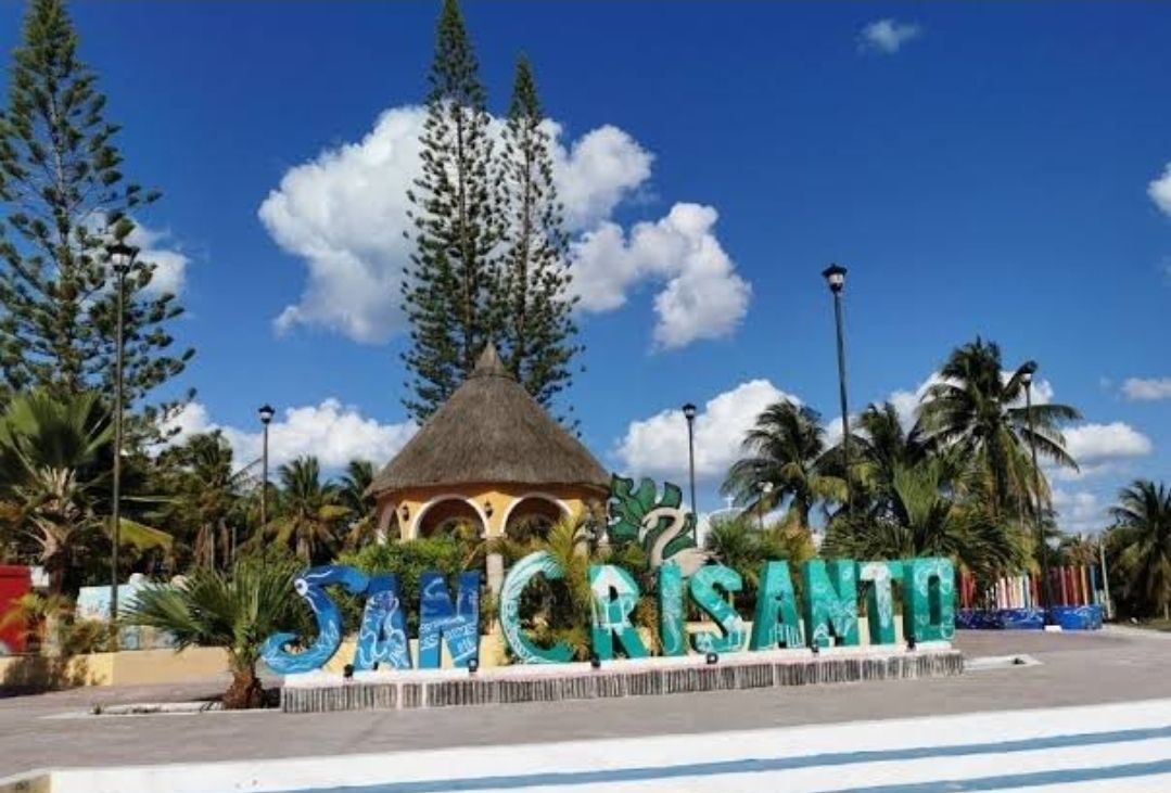 Plaza principal San Crisanto