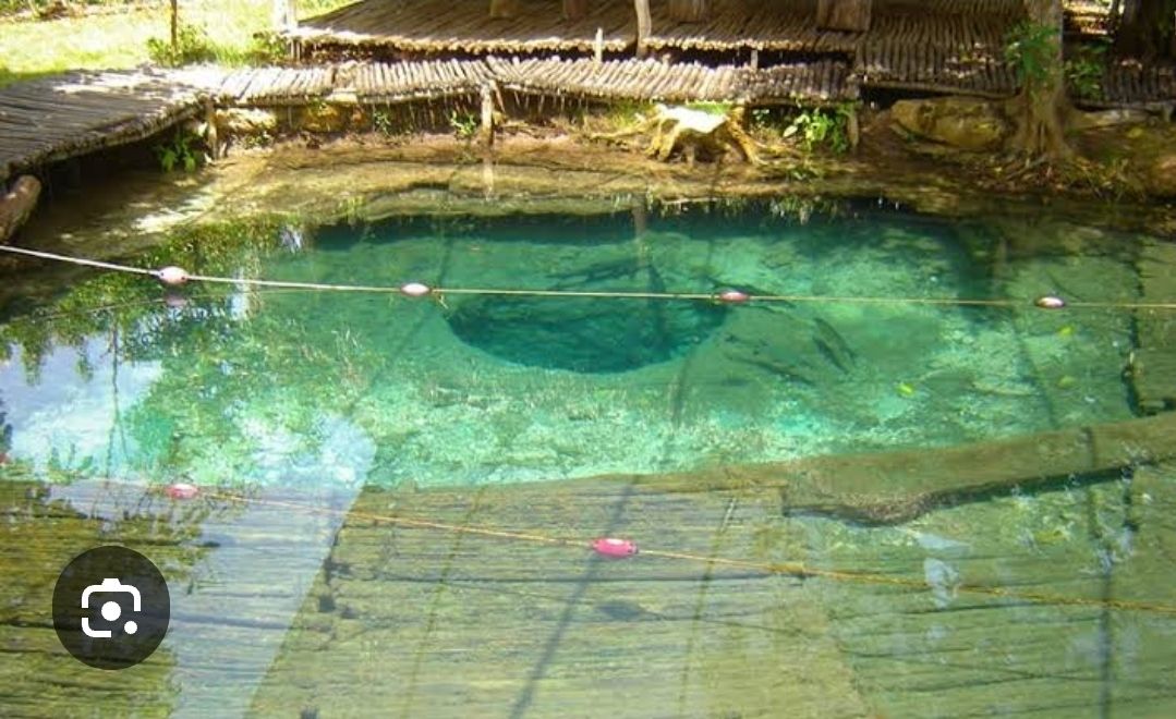 Ojo de agua en la zona