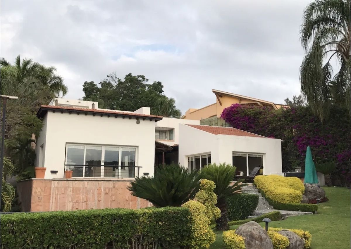 Casa em Los Limoneros, Cuernavaca, foto 2 de 48