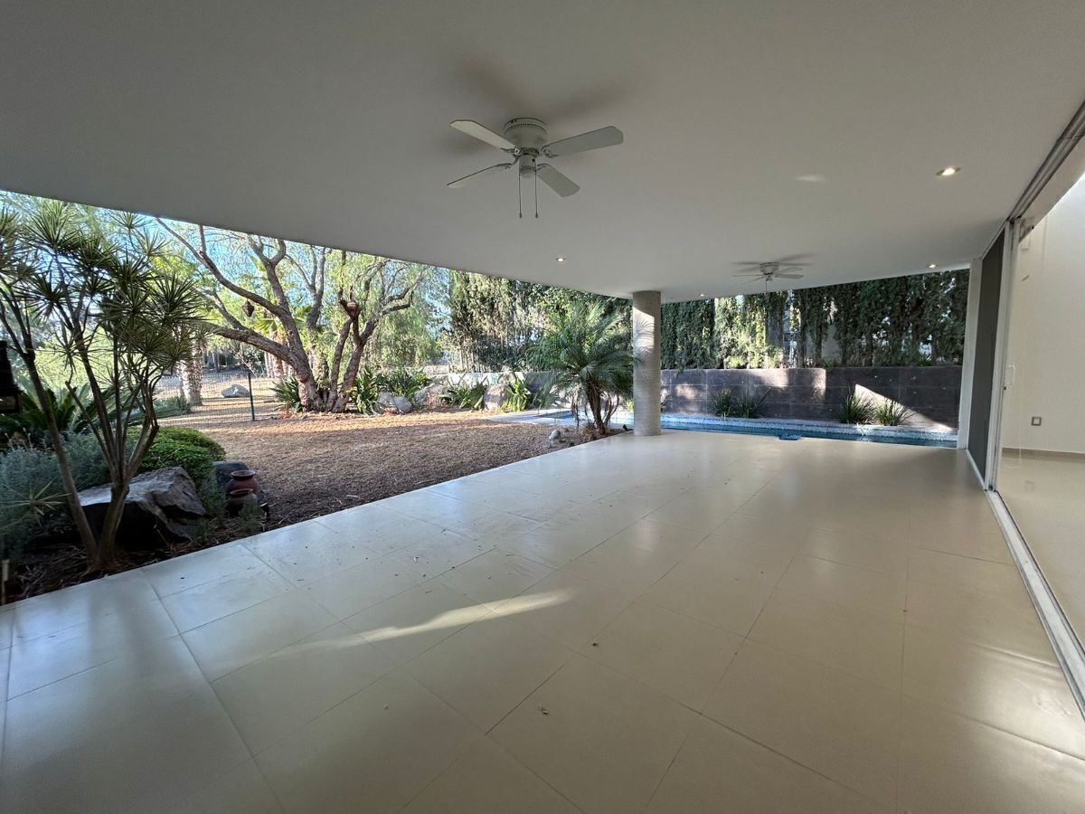 VENTA DE CASA REGENCY JURICA - foto 4
