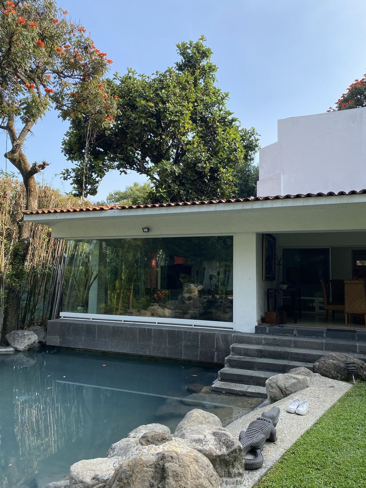 3 of 28: Fachada desde jarsin