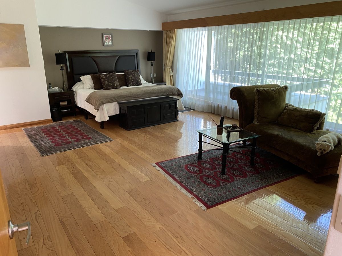 16 of 28: Recámara principal