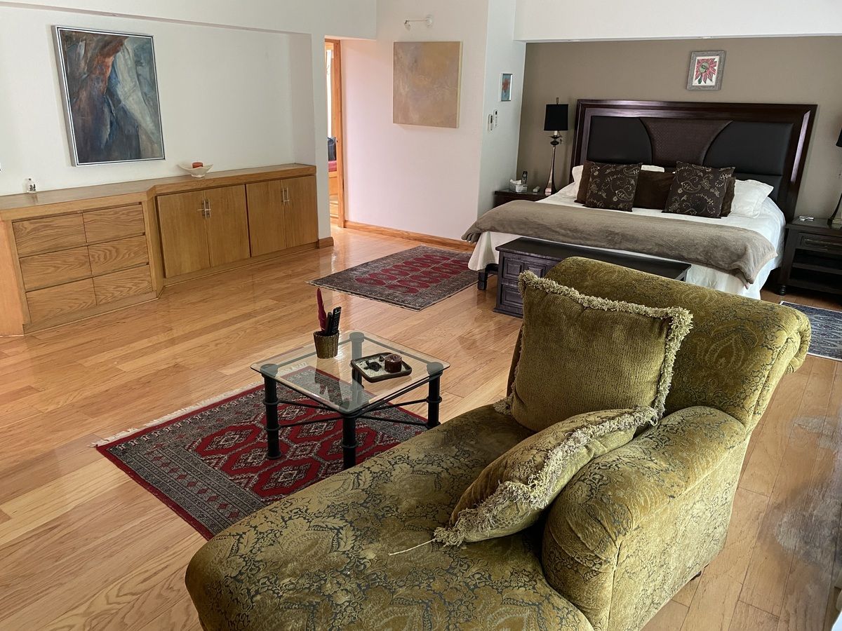 17 of 28: Recámara principal