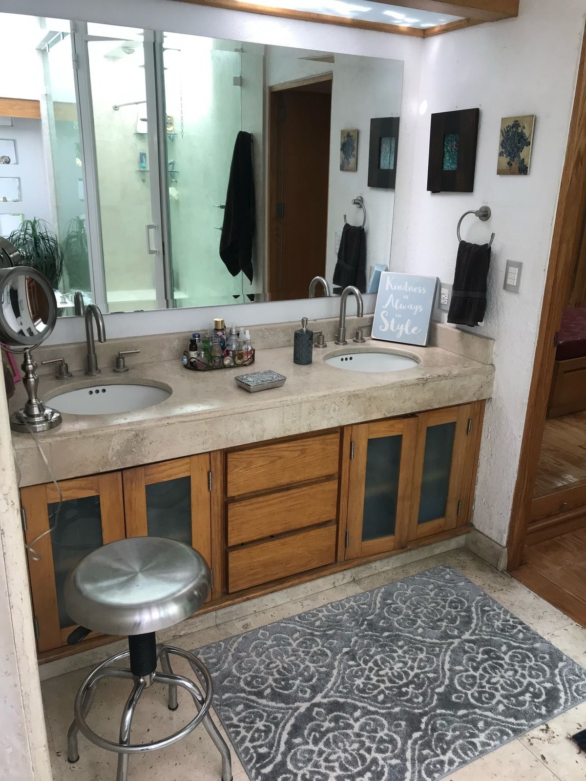 21 of 28: Baño recámara principal