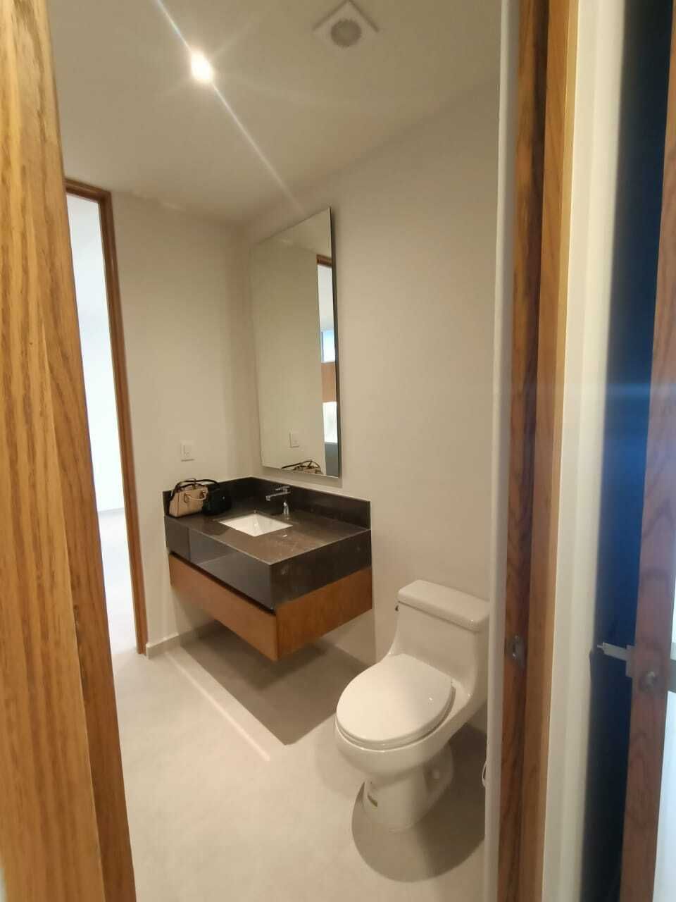 14 de 38: Baño, sanitario