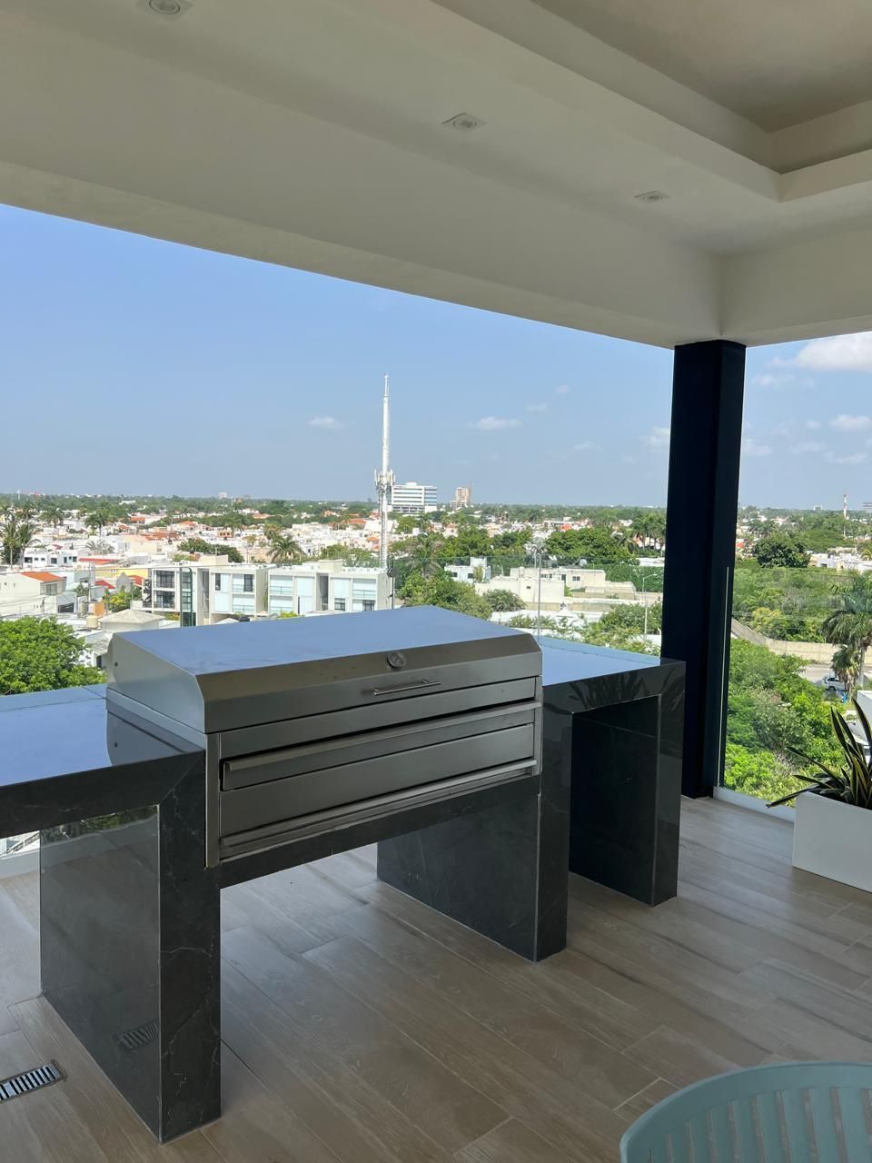 25 de 38: Zona grill