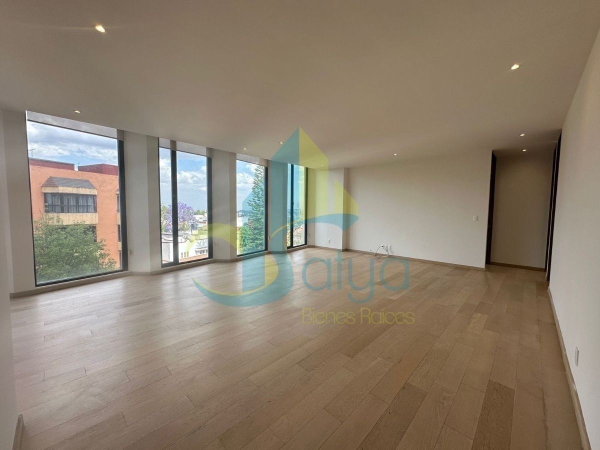 https://assets.easybroker.com/property_images/4742329/80170031/EB-RF2329.jpeg?version=1726596687