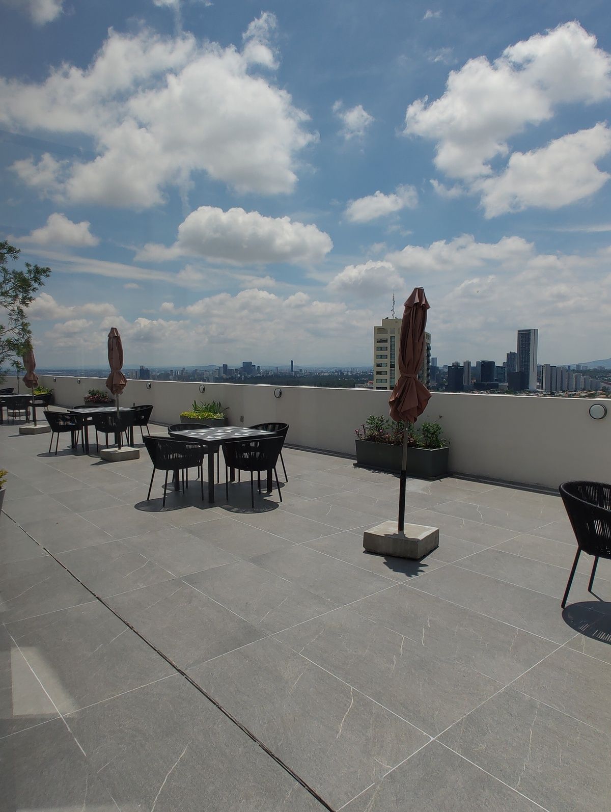 4 of 16: Sky Room