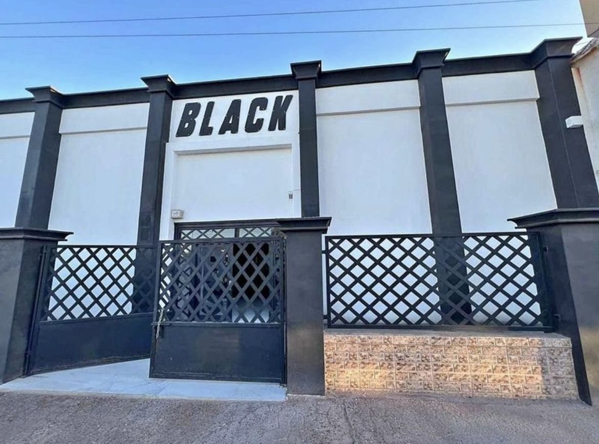 Se Vende Local Comercial y Almacén