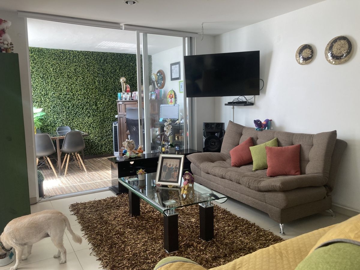 3 de 19: Casa en venta en Condominio, Fracc. El Refugio Qro.