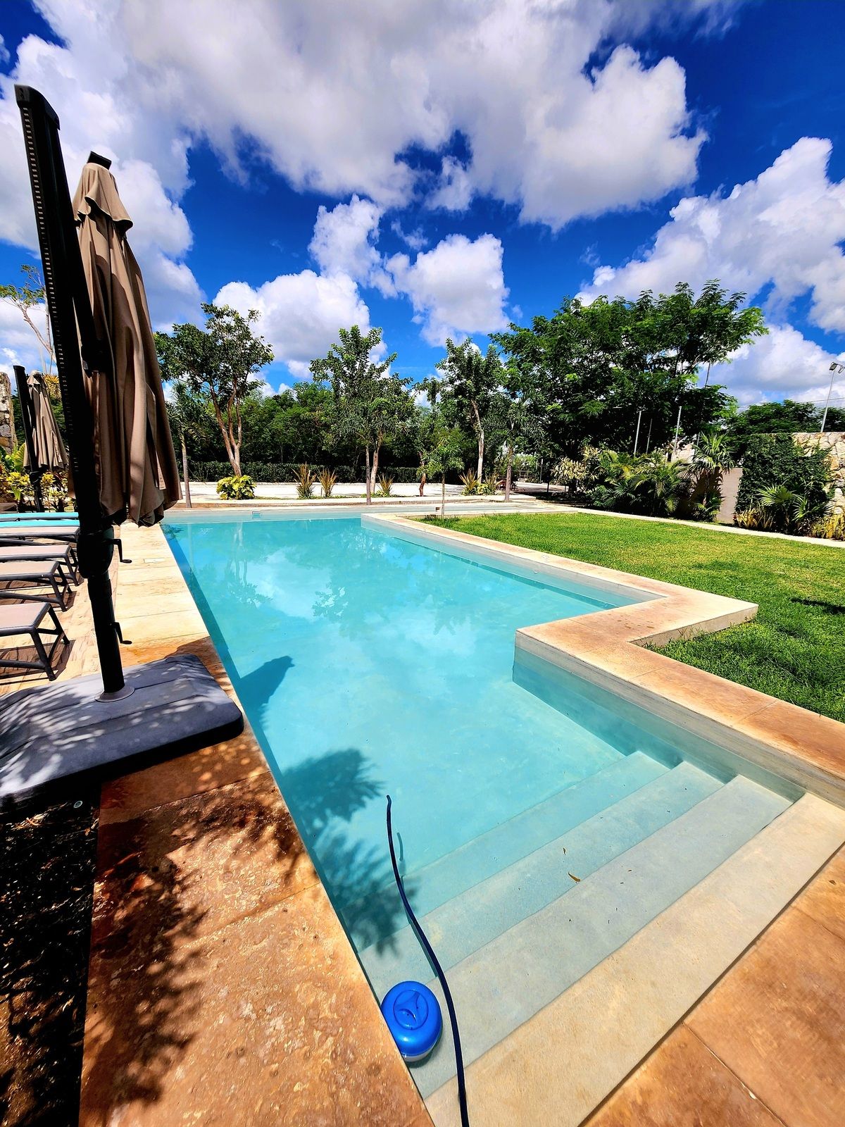 19 de 27: Piscina recreativa con Carrillo de nado