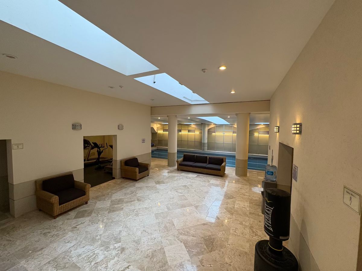 80, Calle de la Amargura, Interlomas, 52785 con 3 Recámaras, 3 Baños, 235 Metros Cuadrados y 2 Puestos de Estacionamiento