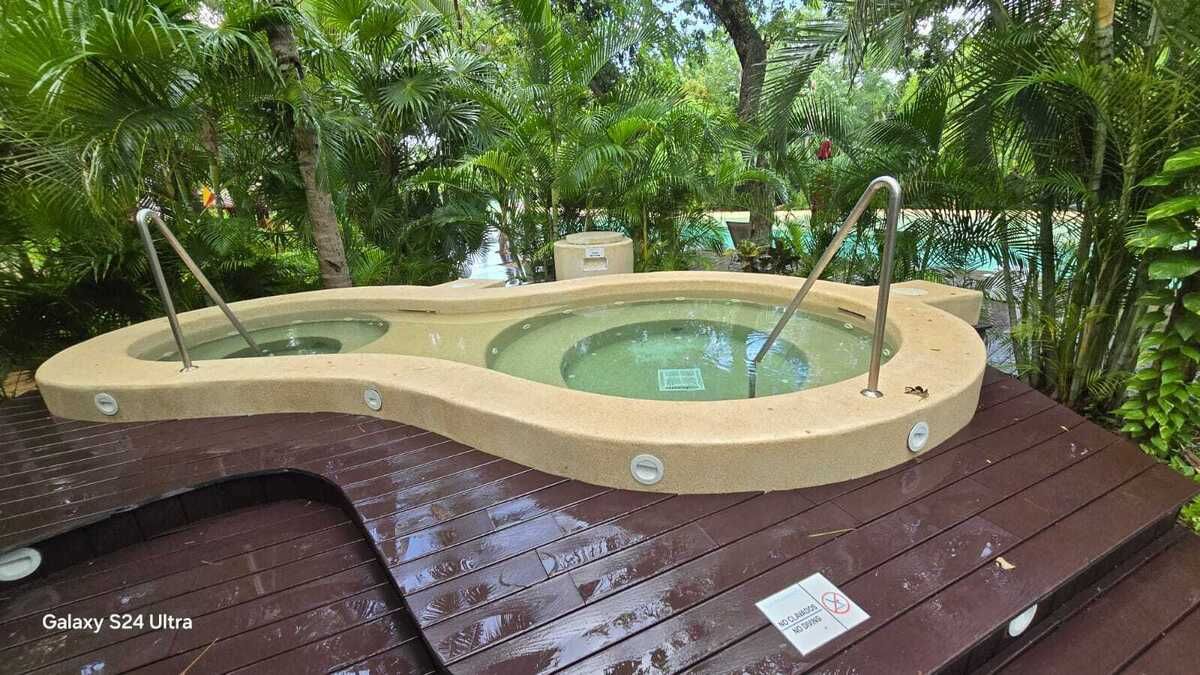 18 de 19: Jacuzzi Común