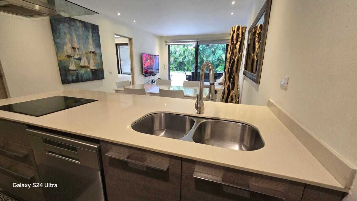 6 de 19: Cocina Equipada