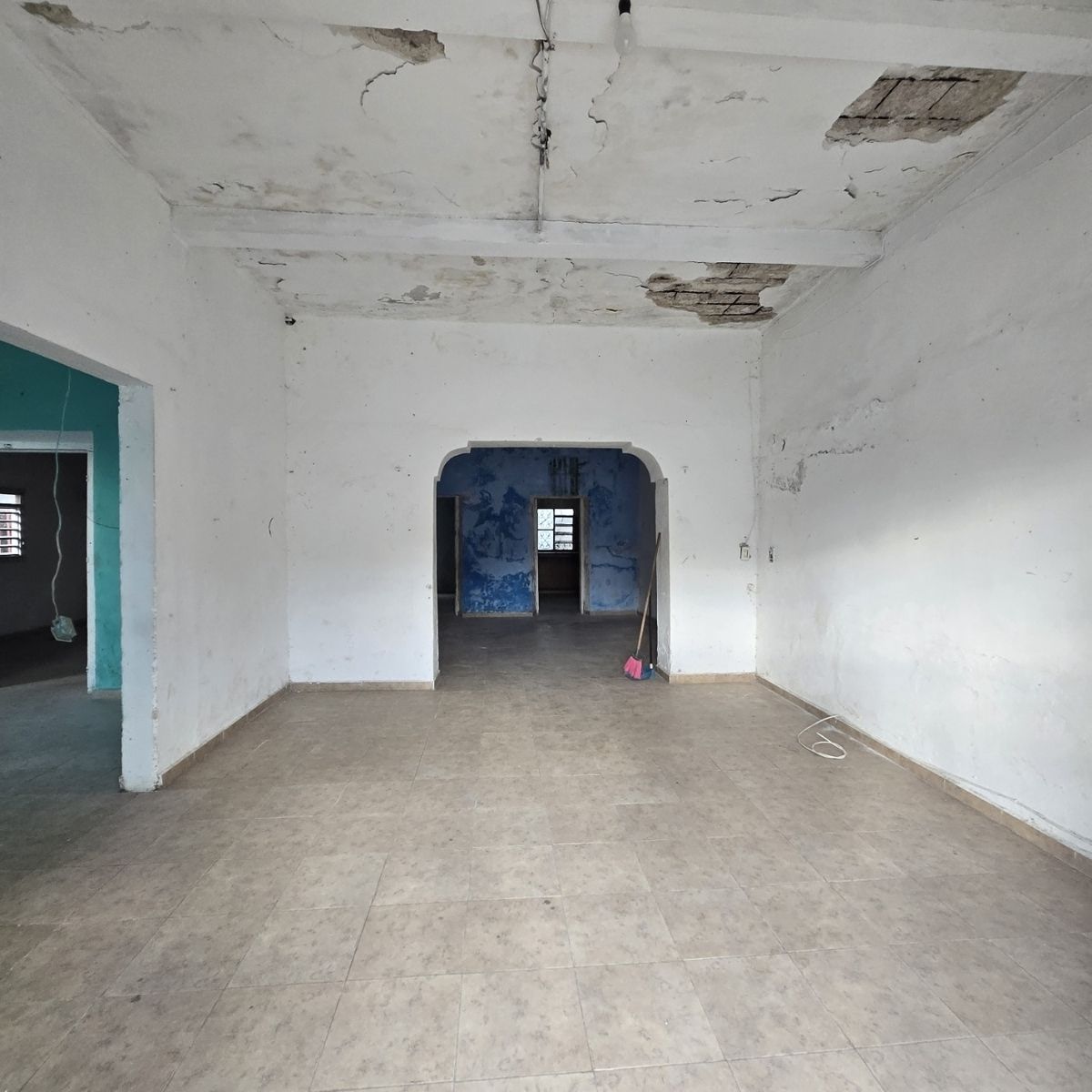 Casa en el Centro de Mérida por Ermita para remodelar - foto 3