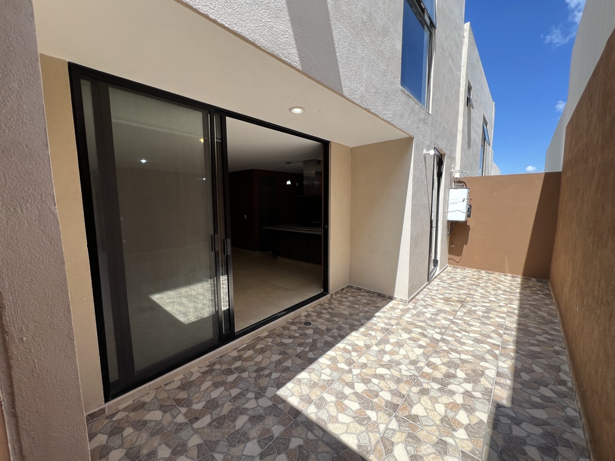 5 de 14: Patio